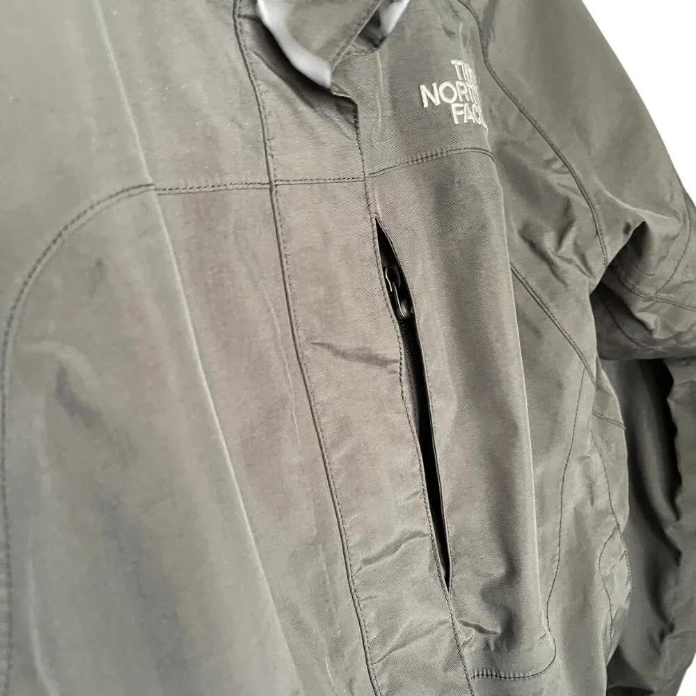 The North Face Women's HyVent Full Zip Jacket‎ - Picture 5 of 12